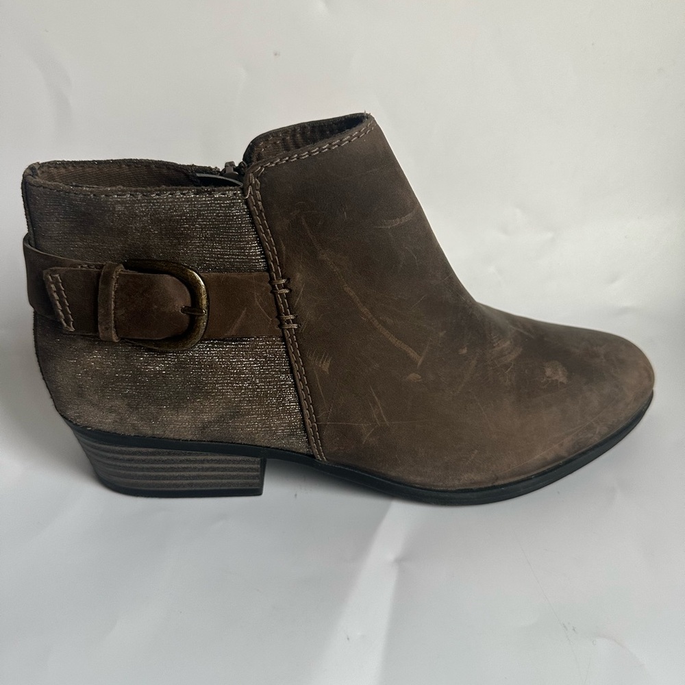 Clarks Brown Grayish Leather Ankle Boot Women’s Size 8.5M